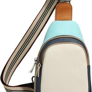 Water-Resistant Leather Crossbody Purse - Lightweight Design for Essentials